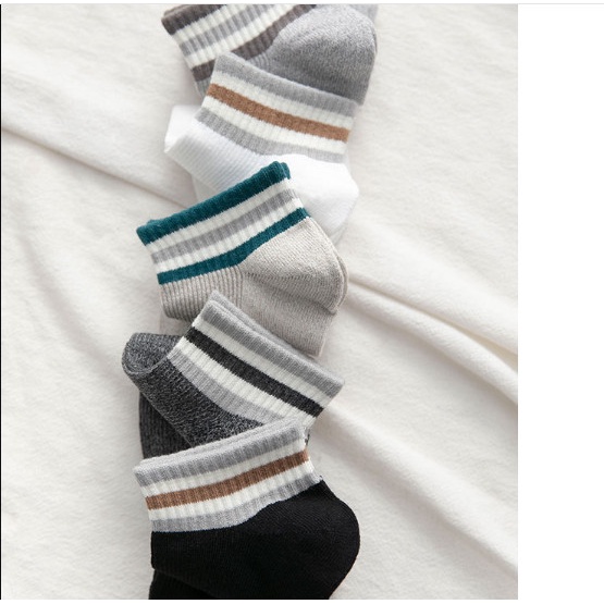 Vớ Tất cotton UNISEX phong cách đơn giản, trẻ trung, năng động.