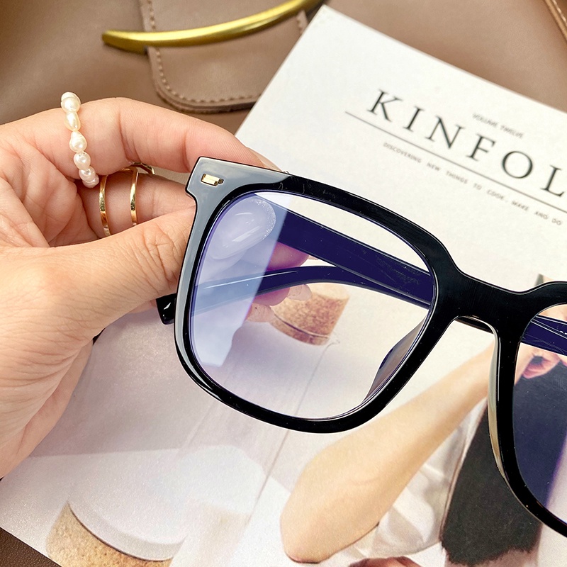 Kính Mát Gọng Tr90 Chống Bức Xạ Và Tia Bức Xạ