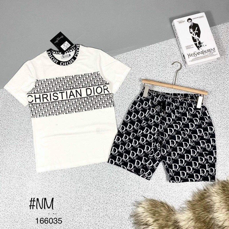 Bộ gym mùa hè mẫu mớii mua đi ae | BigBuy360 - bigbuy360.vn