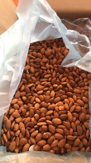 Hạt hạnh nhân Mỹ 1 kg