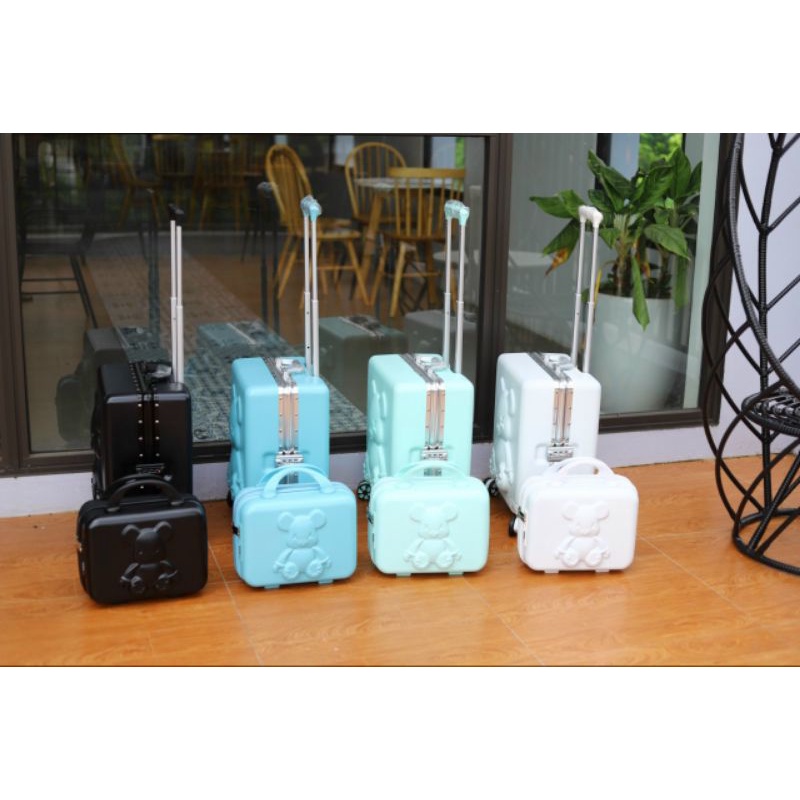 Vali bearbrickSize 18cm kèm cốp Bộ vali khóa sập, cốp cũng có khóa mã số
