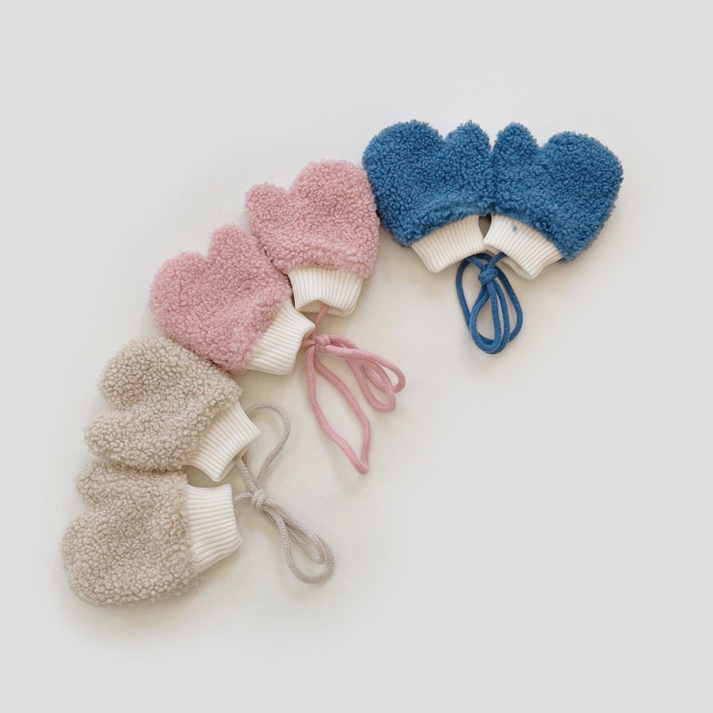Găng Tay Vải Lông Mềm Mại Ấm Áp Xinh Xắn Cho Bé