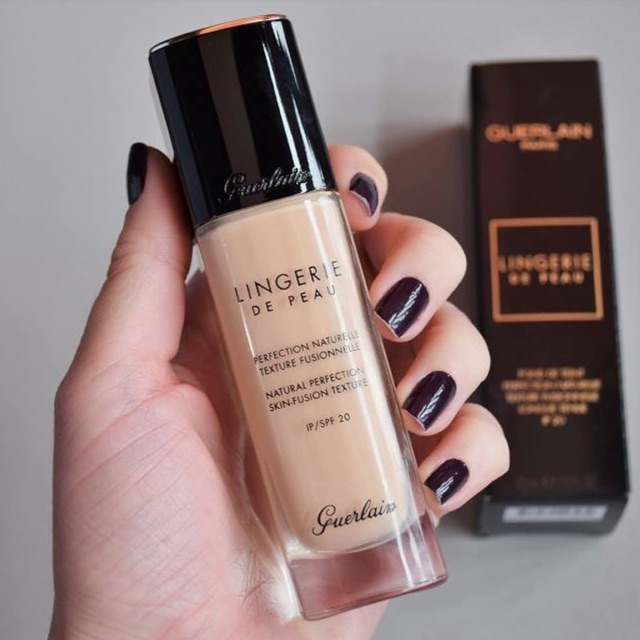 Kem nền Guerlain