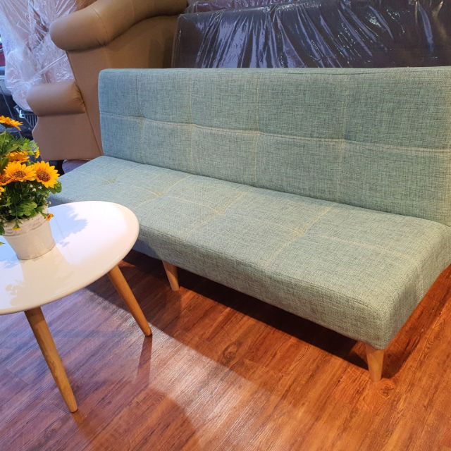 Sofa giường + bàn tròn giá bình dân