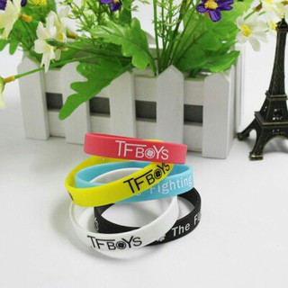 Vòng tay cao su TFBOYS