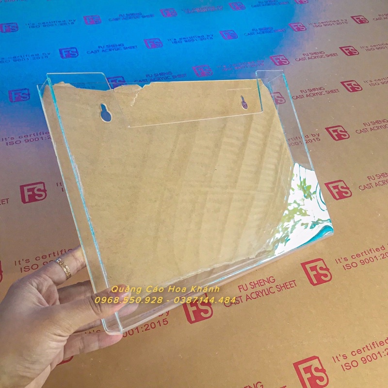 Khay đựng tài liệu treo tường khổ A4