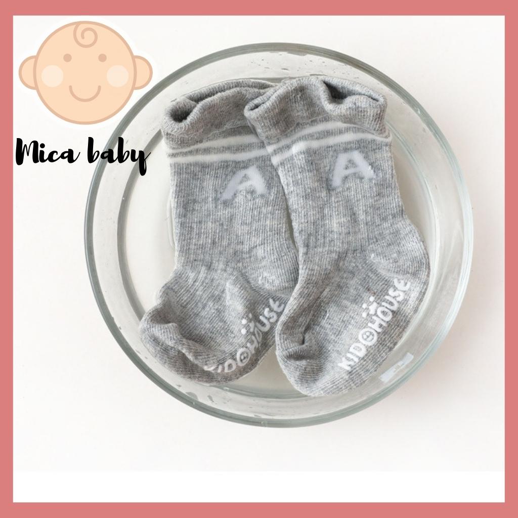 Set 3 đôi tất cao cổ chống trượt kiểu dáng thể thao cho bé Mica baby T23