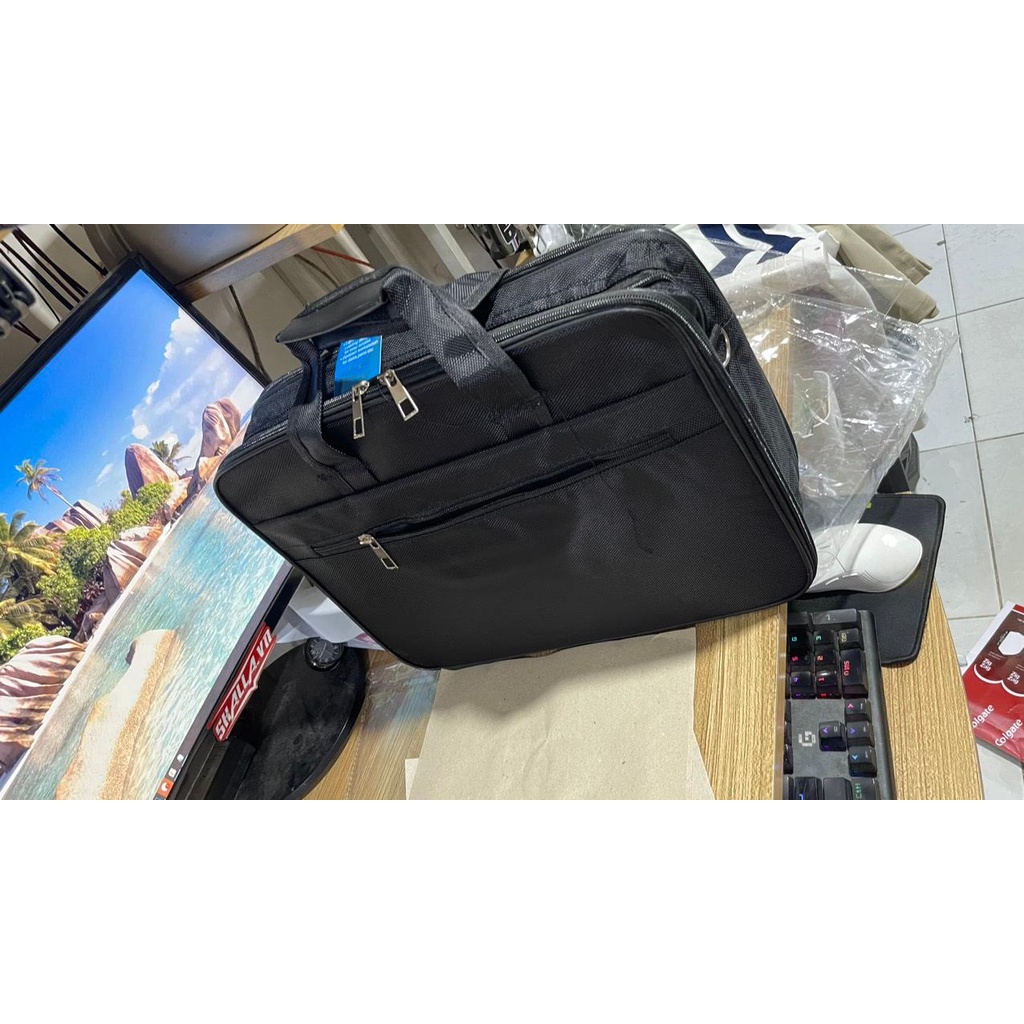 Cặp văn phòng laptop 15 inch đeo chéo đeo vai Case trung tâm K991 Shalla
