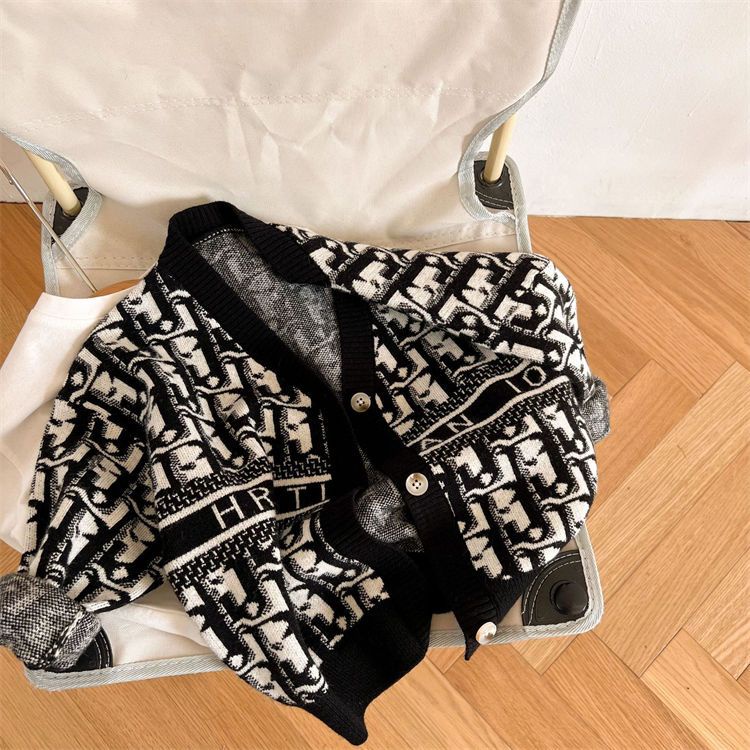 Áo Khoác Cardigan Cổ Chữ V Thiết Kế Mới Thời Trang Mùa Thu 2022 Dành Cho Bé