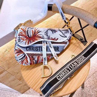 Túi đeo chéo dáng yên ngựa dior bản vải CD