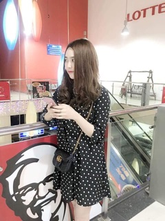 Váy sơ mi hoạ tiết chấm bi