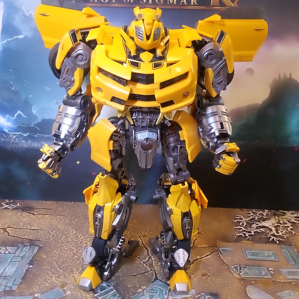 MÔ HÌNH TRANSFORMERS BUMBLEBEE MPM03 WEIJANG