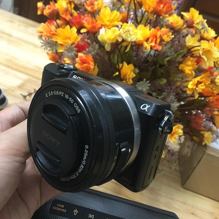 Máy ảnh Sony A5000 kèm ống kính 16-50