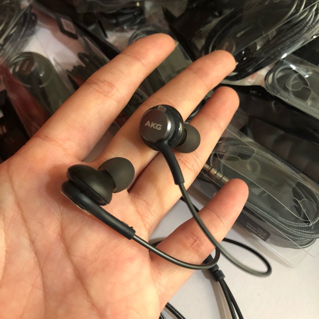 Tai nghe AKG zin theo máy, bao check code