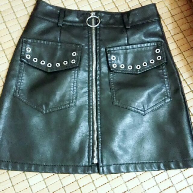 Váy body len tăm chỉ #139k/c Lại đến mùa quẩy rồi các gái ơi👏👏👏 CHÂN VÁY ZARA AUTH cổ lọ 👉Chàu màu : đỏ đô, be, đ