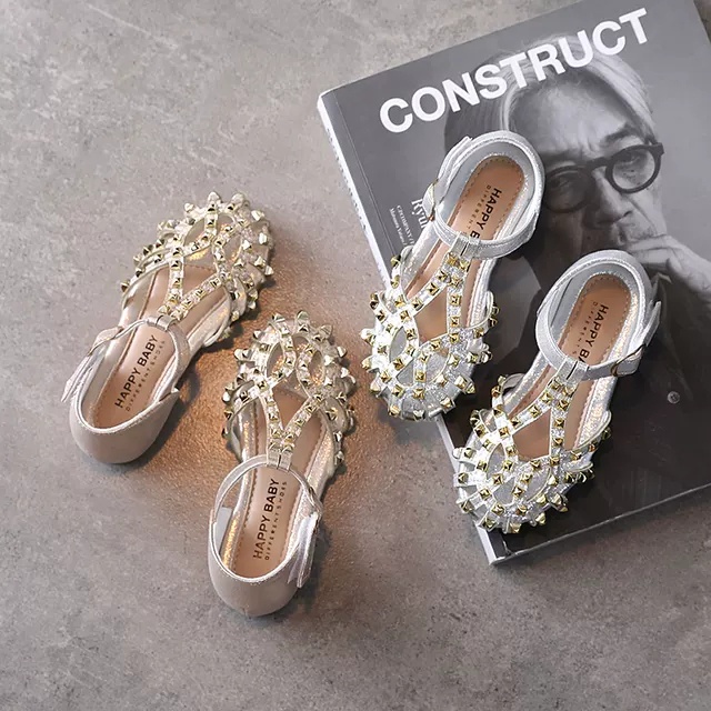Sandal bé gái - dép rọ cho bé gái gắn đinh kim tuyến sang chảnh siêu mềm, đế êm đi mùa hè Babybees 2123