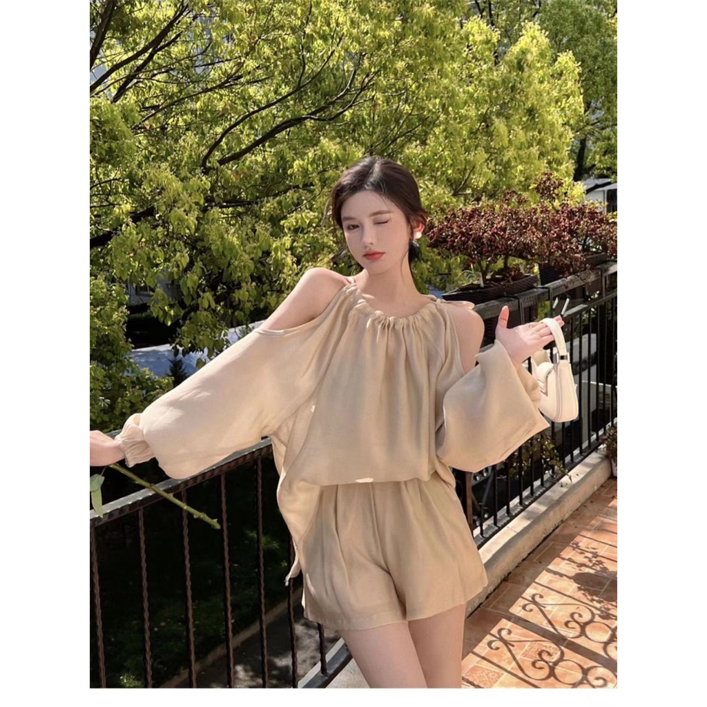 Bộ áo cổ yếm và quần đùi thời trang mùa hè Pháp 2022 cho nữ