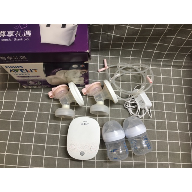 THANH LÝ Máy hút sữa avent hoa anh đào