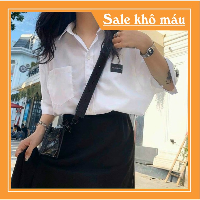 Áo SƠ MI NỮ form rộng cổ bẻ tay lỡ có túi dáng ulzzang freesize unisex thêu LOGO ĐEN 20 INCH màu trắng