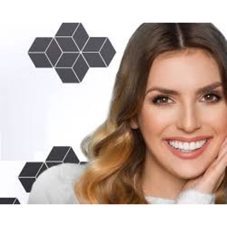 Kem Đánh Răng Crest 3D White Whitening Therapy Charcoal Deep Clean Fluoride Toothpaste (116g)