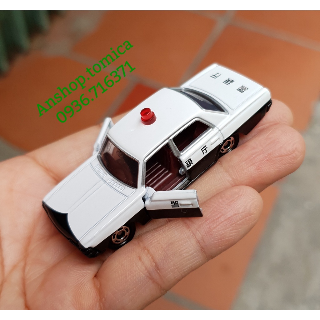 Mô hình xe C. Sát mở được cửa tomica Nhật Bản phiên bản kỉ niệm 50 năm