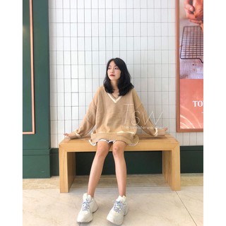 Áo len viền cổ V oversize