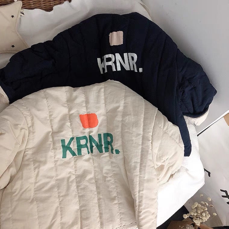 Áo khoác đệm cotton dày dặn mềm mại in chữ phong cách thời trang Hàn Quốc cho bé