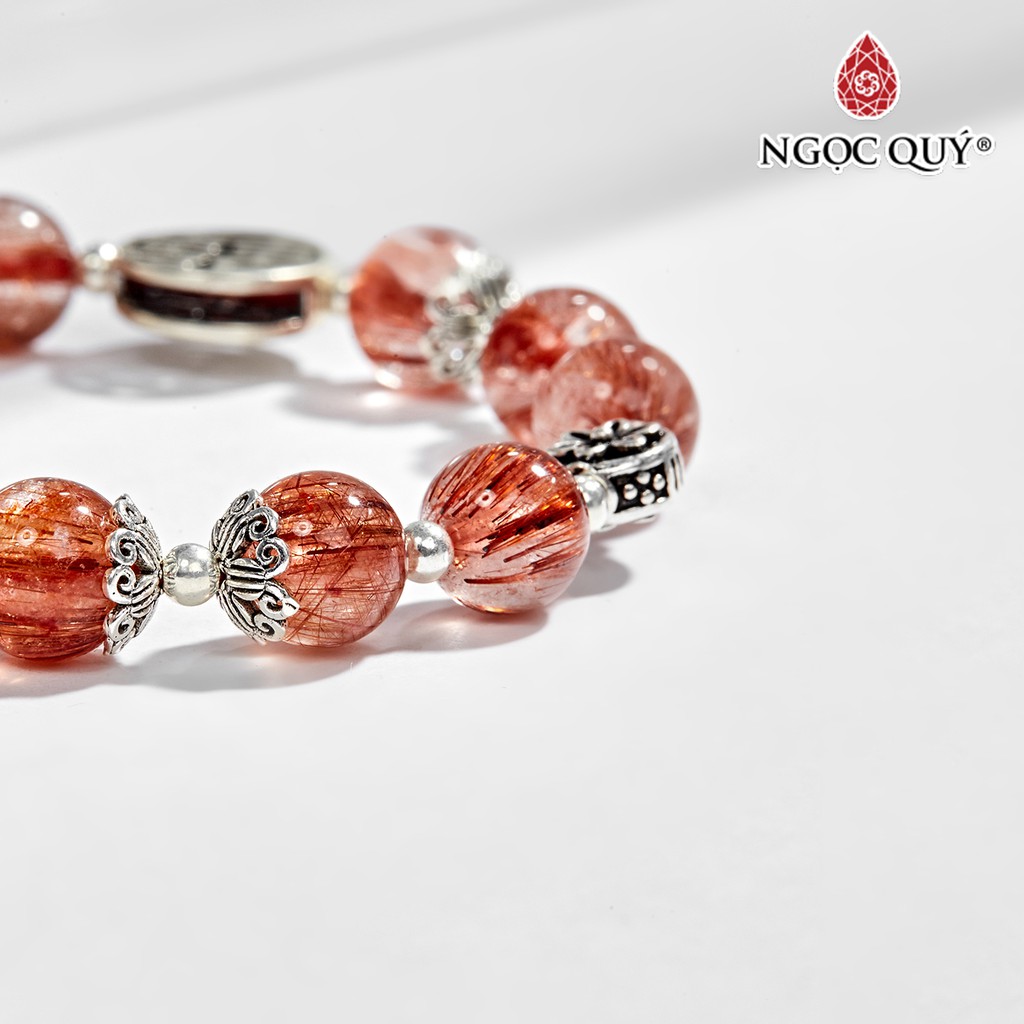 Vòng tay đá TA tóc đỏ đồng trục phối charm bạc 8mm - Ngọc Quý