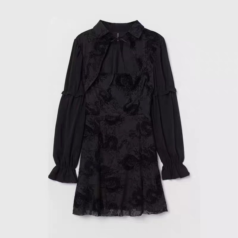 Đầm nhung đen HM