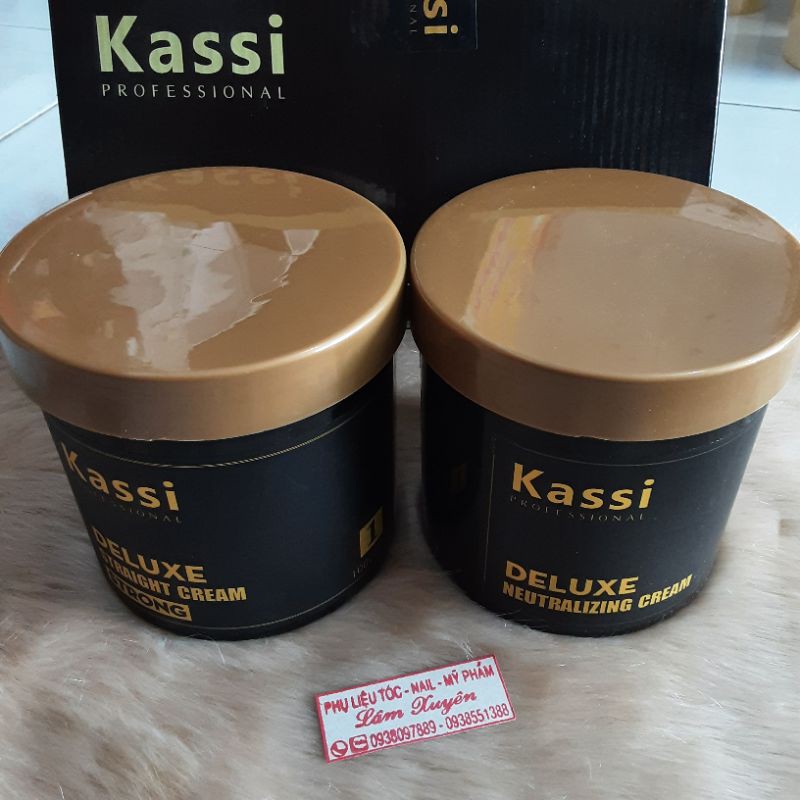 Kem duỗi tóc Kassi Delux 1000ml CHÍNH HÃNGbao gồm 1 hu thuốc duỗi và 1 hủ thuốc dập tóc 1000ml, sản phẩm chuyên nghiệp