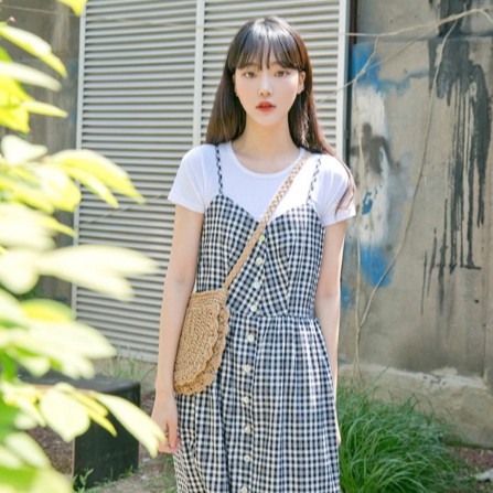 Túi đeo chéo trang trí rơm đan kiểu dáng thời trang cho nữ