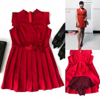 Đầm xòe sát nách cổ V đắp chéo tùng xếp ly cột dây eo Cao Cấp