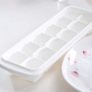 Khay đá 12 viên có nắp Inomata