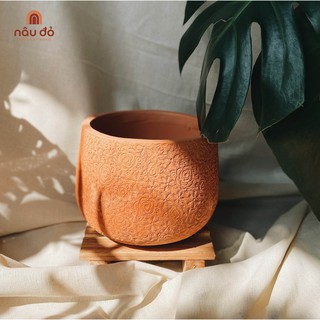 Chậu đất nung trồng cây dáng nồi họa tiết hoa hồng/hoa cúc 16x13 cm