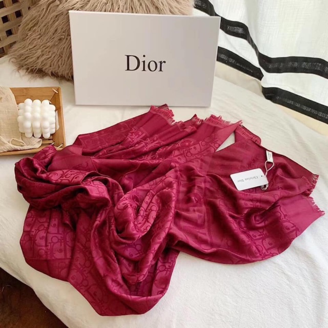 Khăn lụa dior