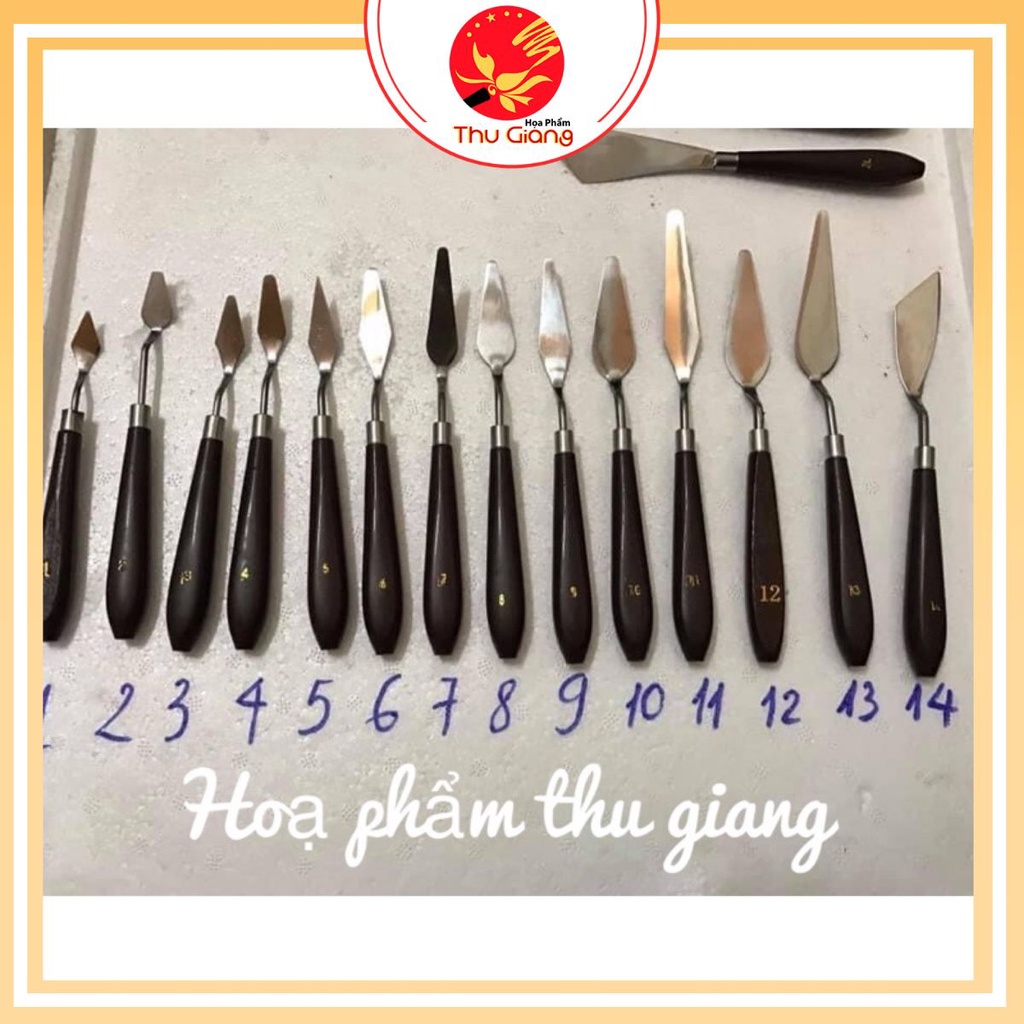 Bay vẽ tranh nghệ thuật