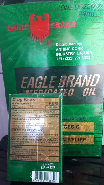 Dầu Gió Xanh con ó EAGLE BRAND-2 nắp của Mỹ 24ml