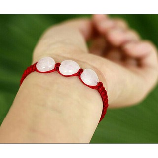 Vòng chỉ đỏ may mắn trái tim