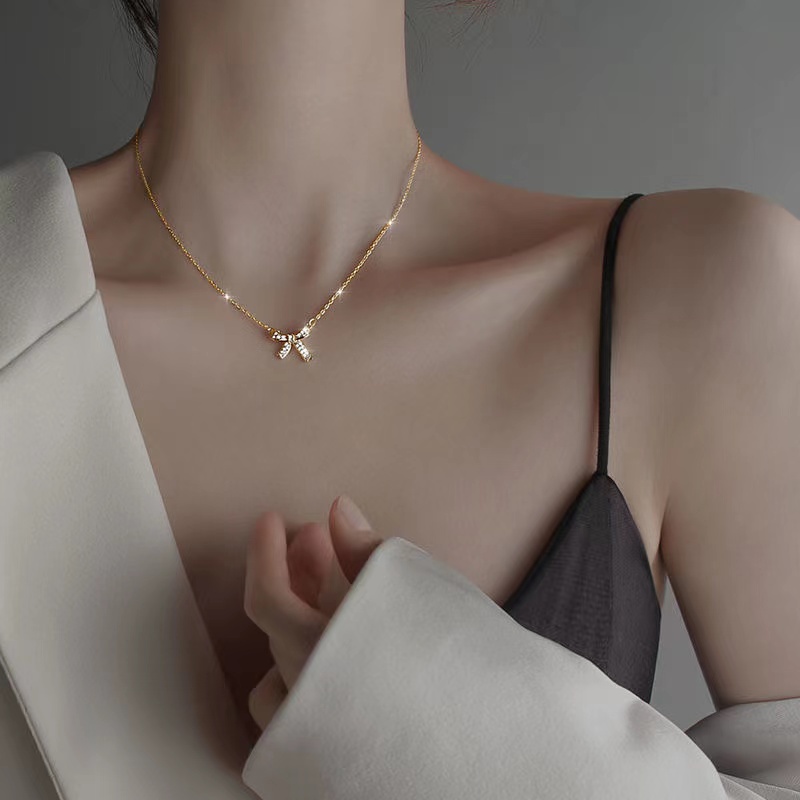 Vòng Cổ Mặt Nơ Thời Trang Mới