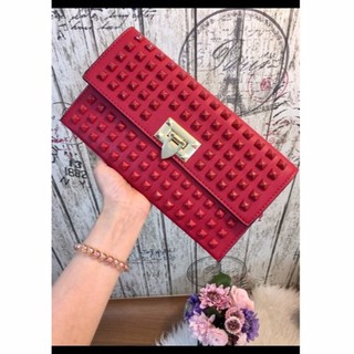 Clutch đinh đi tiệc siêu sang