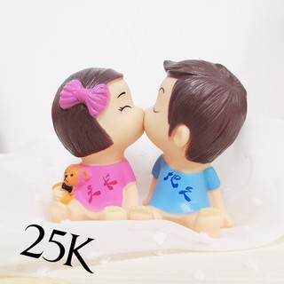Cặp đôi baby kiss trang trí sinh nhật