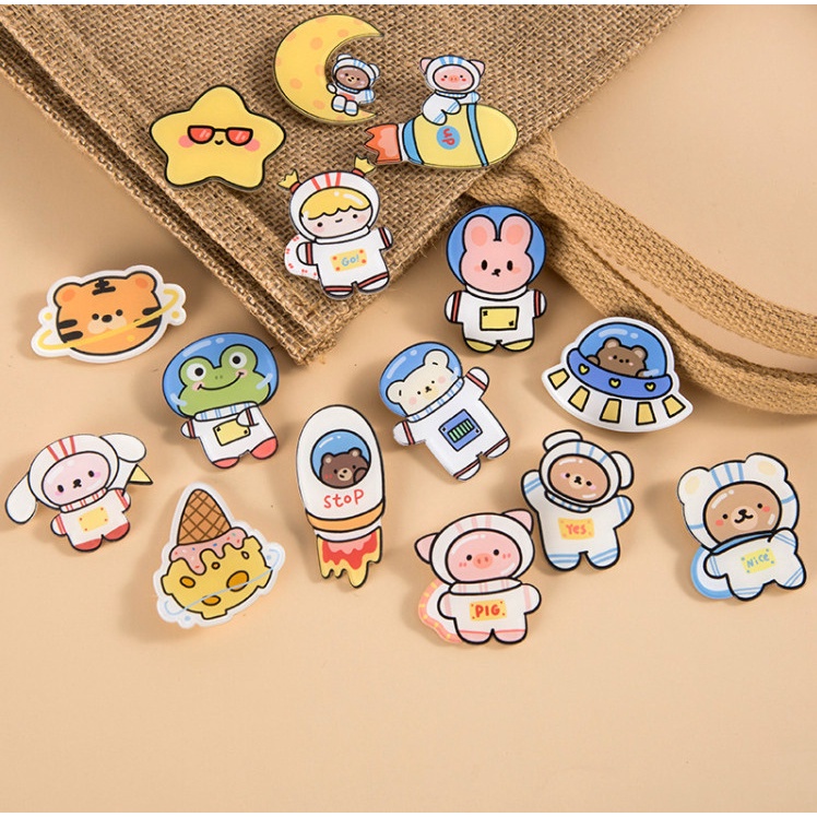 Sticker gắn balo ulzzang sinh viên, huy hiệu cài cặp học sinh, ghim cài phụ kiện túi mũ chibi con vật đồ ăn sắc màu cute