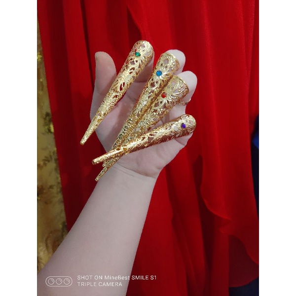 2 mẫu Hộ chỉ móng tay cổ trang giá rẻ giá 1 chiếc