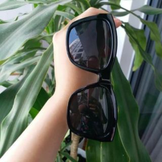 Kính H&M nội địa Pháp