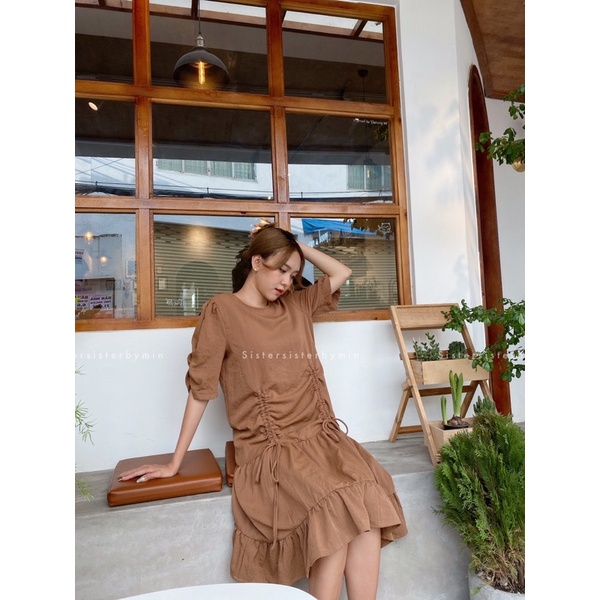 SISTERSISTER - Đầm rút dây phía trước Winnie