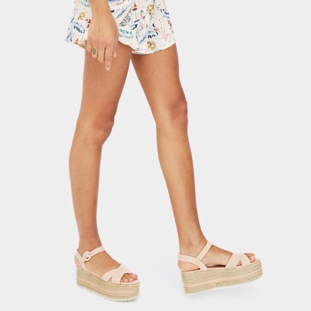 📉💥 #Sandal #pullbear hường đế cao 5--- 7 phân #SALE nấc cuối