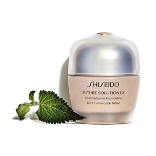 Kem Nền Future Solution LX Total Radiance Foundation E.