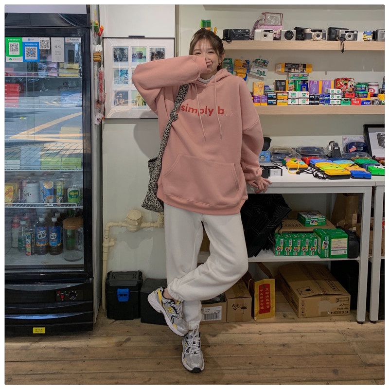 Áo hoodie mỏng tay dài dáng rộng màu hồng phong cách Hàn Quốc cho nữ | BigBuy360 - bigbuy360.vn