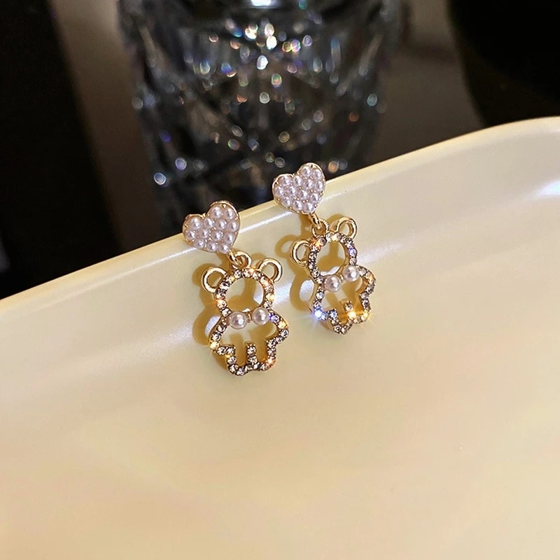 Khuyên Tai Hình Gấu Đính Đá Pha Lê Ngọc Trai Thời Trang