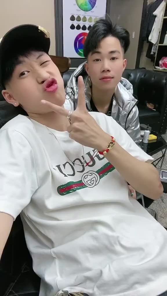 [MỚI] Áo Thun Nam Hiền Hồ Siêu Cấp Hai Màu Đen Trắng Chất Liệu Cotton Thời Trang Nam Hot | BigBuy360 - bigbuy360.vn